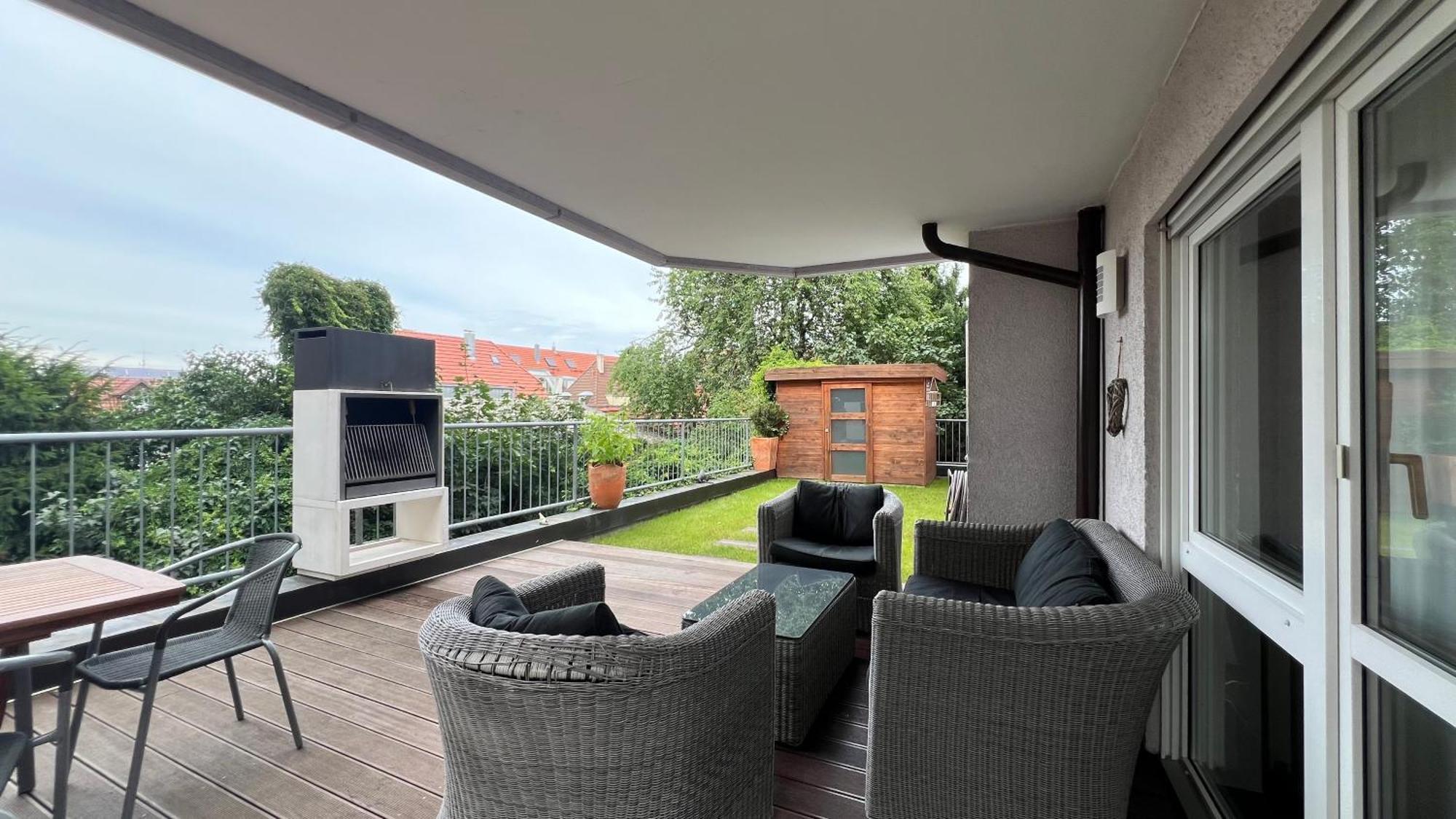 Ludwigshome Luxus - Zentral, Kostenloser Parkplatz, Terrasse Ludwigsburg Bagian luar foto